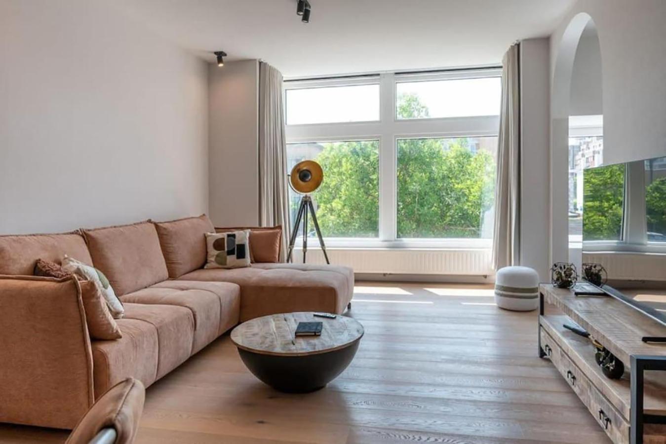 אוסטנדה Renovated Art Deco Apartment With Vintage Elements מראה חיצוני תמונה