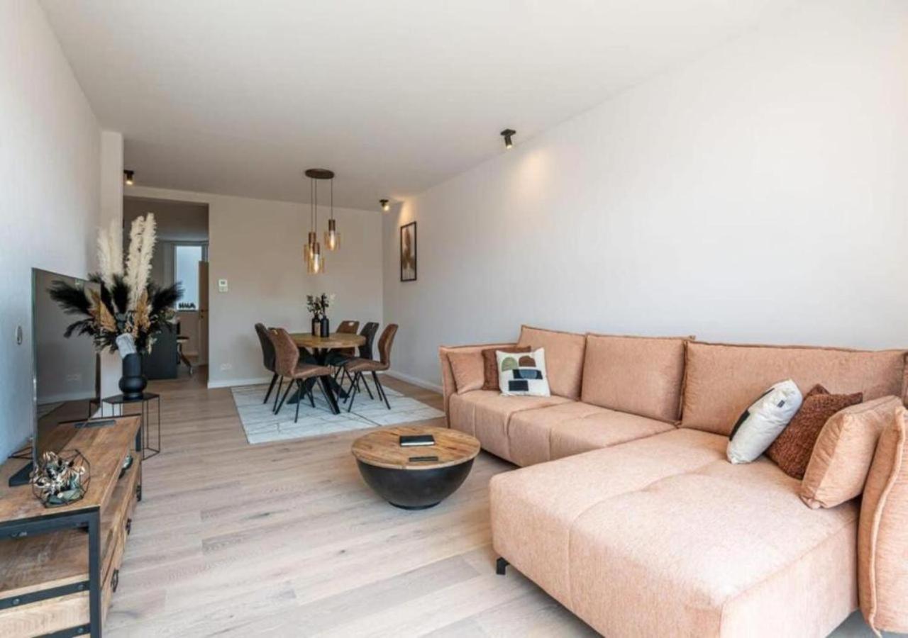 אוסטנדה Renovated Art Deco Apartment With Vintage Elements מראה חיצוני תמונה
